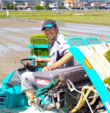 東部事業所の社員です